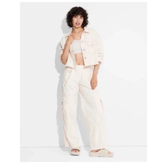 NWT Women's Off White Mid-Rise Wide Leg Pull-On Cargo Pants - Wild Fable Sz XS - Picture 1 of 6